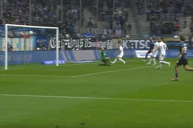 Dieses Tor sorgt für einen handfesten Skandal