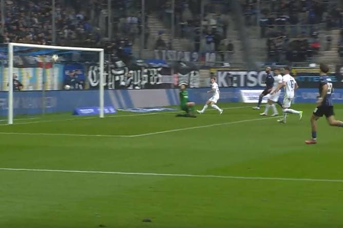 Dieses Tor sorgt für einen handfesten Skandal