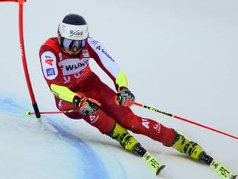 Brennsteiner führt im Riesenslalom