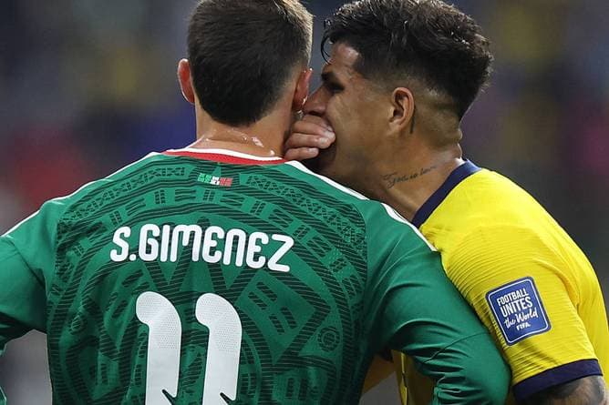Mund verdecken wird jetzt auch in der Bundesliga bestraft