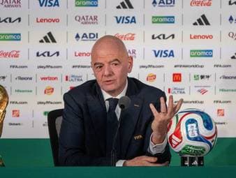 Ein Schiedsrichter aus Somalia bekommt kein US-Visum und kann so bei der WM nicht pfeifen. Jetzt bezieht FIFA-Präsident Gianni Infantino Stellung zu dem Thema.