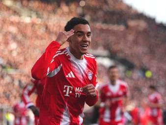 FC Bayern lädt zum Spitzenspiel