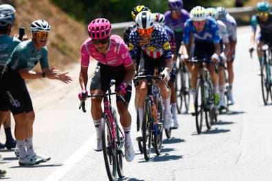 Tour LIVE: Showdown am Berg - Ausreißer hat Sieg vor Augen