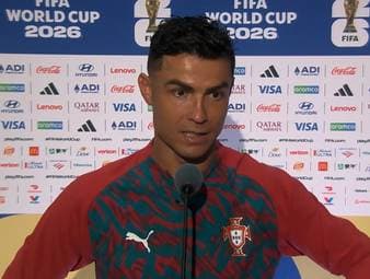 Mit dem 5:0 gegen Usbekistan verschaffen sich Cristiano Ronaldo und Portugal ordentlich Luft. Nach dem Spiel geht der Blick in Richtung eines möglichen Duells gegen Lionel Messi. Doch Ronaldo hält sich bedeckt.