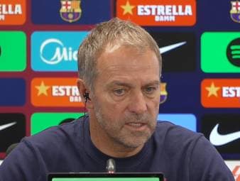 Der FC Barcelona ist gut in die neue Saison gestartet und das ohne eine echte Nummer 9. Laut Trainer Hansi Flick können aber gleich mehrere Spieler diese Position übernehmen.