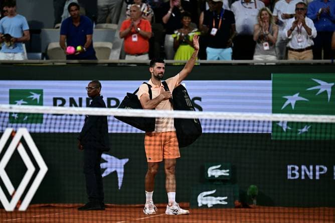 Djokovic lässt Zukunft nach Aus offen