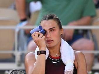 Sabalenka kämpft sich weiter