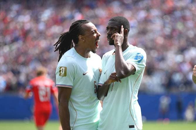 "Er ist der beidfüßigste Spieler der Welt"