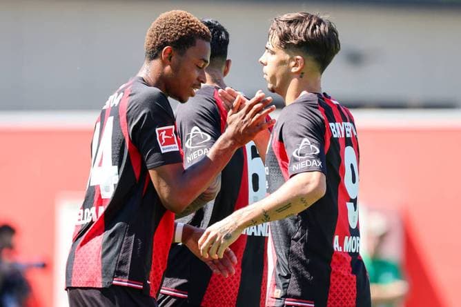 Leverkusen: Star-Neuzugang trifft erneut
