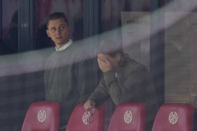 Hier leidet ein Trainer-Vulkan auf der Tribüne