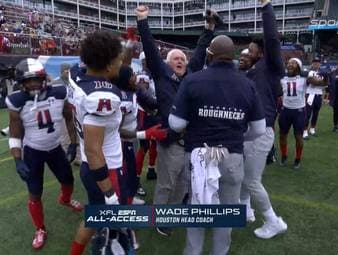 Houston trotzt doppeltem Coach-Crash