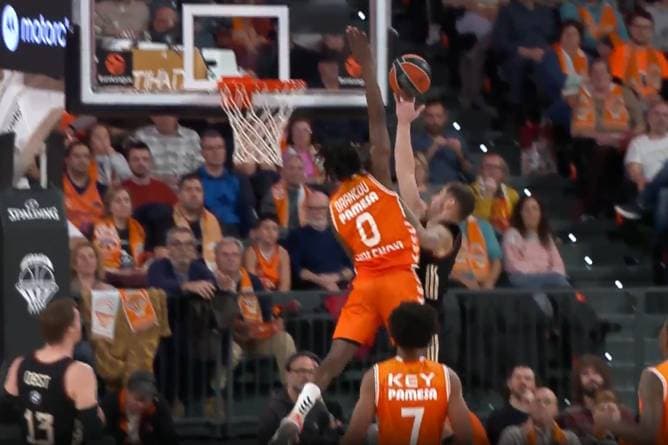 Abgeräumt! Valencia schlägt überforderte Bayern