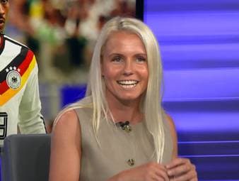 Bei WM Aktuell verrät TV-Expertin Julia Simic, welche Veränderung sie in der Startformation gegen die Elfenbeinküste vornehmen würde. Sie setzt dabei auf einen Stuttgarter auf dem Flügel. 