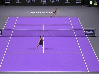 Jessica Pegula besiegt Jasmine Paolini bei den WTA Finals mit 6:2, 6:3. Die US-Amerikanerin zieht somit in das Halbfinale des WTA-Turniers in Riad ein. 