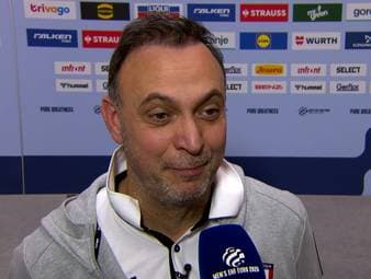 Ernüchternder WM-Start für Italien unter Trainer Bob Hanning. Nach der Partie findet der Coach dennoch zumindest einen erfreulichen Aspekt rund um sein Team.