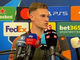 Joshua Kimmich reagiert auf die Rückkehr von Alphonso Davies und berichtet, wie dieser seine Leidenszeit gemeistert hat.