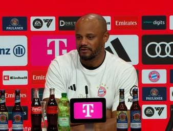 Der FC Bayern München gewinnt 4:2 gegen den VfB Stuttgart. Auf der Pressekonferenz gibt Trainer Vincent Kompany einen Einblick in seine Ansprache in der Halbzeitpause.