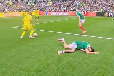 3x glatt Rot! Der historisch wilde WM-Auftakt im Video