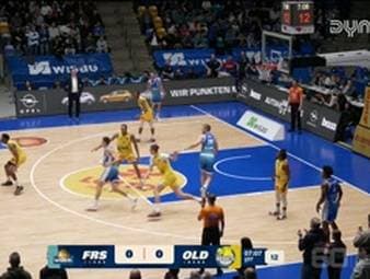 Die BBL-Highlights der Basketball-Partie SKYLINERS Frankfurt - EWE Baskets Oldenburg im Video.