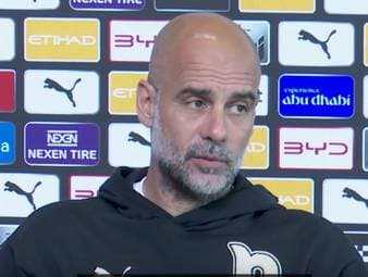 Nach dem Sieg über Arsenal spricht Pep Guardiola über den Titelkampf in England. Dabei betont er, dass City keine Punkte mehr liegen lassen darf. Insbesondere die kurze Erholungszeit vor dem Spiel unter der Woche gegen Burnley und ein straffes Restprogramm könnten entscheidende Faktoren werden.