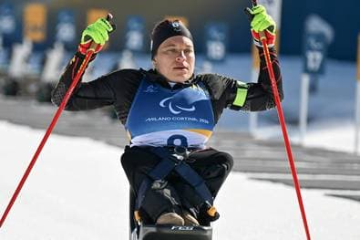 Wicker verpasst Bronze hauchdünn