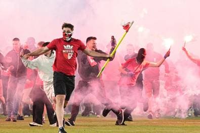 Pyro-Eklat: Rekordstrafe für Slavia Prag
