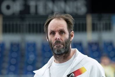 Knifflige Aufgabe für Tennisfrauen