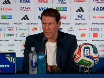 Belgiens Trainer Rudi Garcia reagiert auf die Auswechslung von Thibaut Courtois im WM-Viertelfinale gegen Spanien, die offenbar gegen den Willen des Torhüters vollzogen wurde.