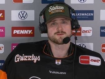 "Nichts dabei gedacht": Goalie reagiert auf historischen Treffer