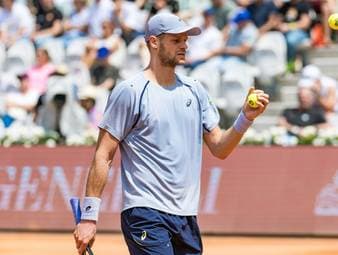 Deutscher schafft Tennis-Überraschung