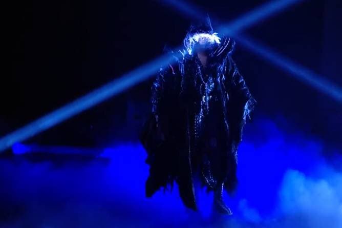 Internationaler Star feiert Überraschungsdebüt bei WWE