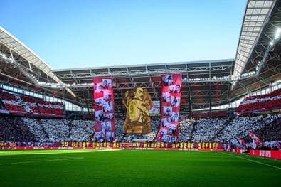 Emotionale Choreo für Klub-Legende
