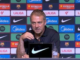 Nach dem 2:0-Sieg gegen Athletic Bilbao weicht Hansi Flick den Fragen zu Julian Alvarez aus und sendet dann doch eine Botschaft in Richtung Barca-Bosse.
