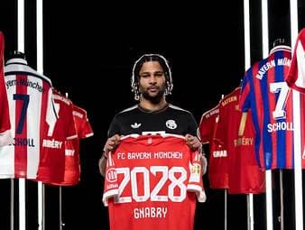 Der FC Bayern und Serge Gnabry haben den im Sommer auslaufenden Vertrag des deutschen Nationalspielers verlängert. 