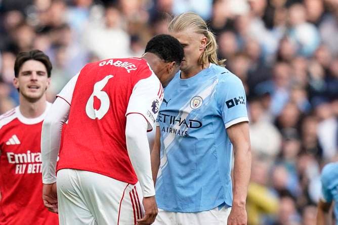 "Klarer Kopfstoß": Wilde Szenen um Haaland