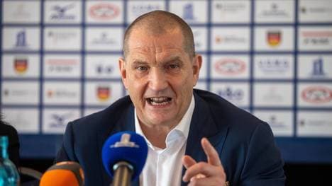 Matthias Große auf der Pressekonferenz am Donnerstag