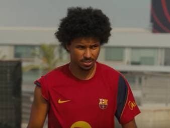 Ein neues Gesicht in Katalonien. Karim Adeyemi absolvierte das erste Mannschaftstraining bei seinem neuen Verein FC Barcelona, wo er die Offensive verstärken soll.
