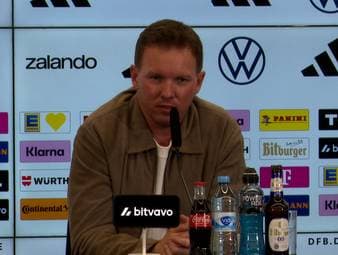 Bundestrainer Julian Nagelsmann hat überraschend Anton Stach in den Kader der deutschen Nationalmannschaft berufen. Auf der Pressekonferenz erklärt er die Nominierungen von Stach und Pascal Groß.