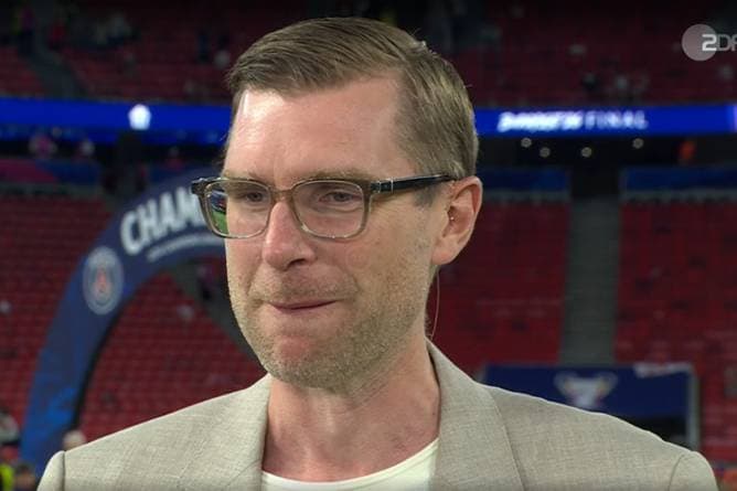 Diese Entscheidung verwundert Mertesacker