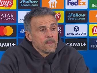 PSG-Superstar Ousmane Dembele musste erneut verletzt vom Platz. Trainer Luis Enrique stellt klar, er sei kein Risiko beim französischen Nationalspieler eingegangen.