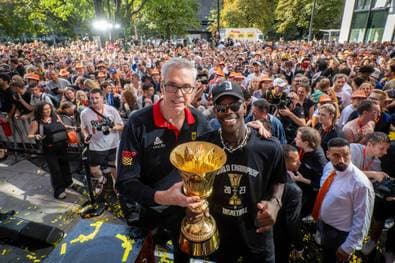 Wirbel um deutschen Weltmeister-Coach!