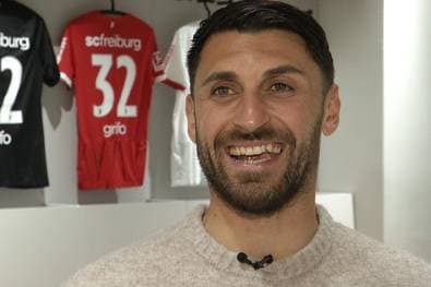 Völlig daneben? Spieler bekommt kurioses Fan-Geschenk