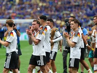 Deutschland feierte mit dem 7:1-Erfolg gegen Curacao den höchsten Sieg im bisherigen WM-Verlauf. In der SPORT1-Sendung "WM Aktuell" werden trotzdem drei andere Nationen bei der Frage genannt, welche den besten Eindruck bisher hinterlassen haben.