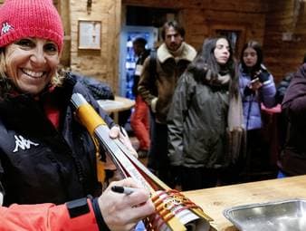 Medien: Skilegenden entzünden Olympisches Feuer
