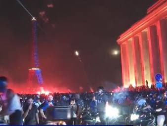 Erschreckende Bilder! Hunderte Festnahmen in Paris