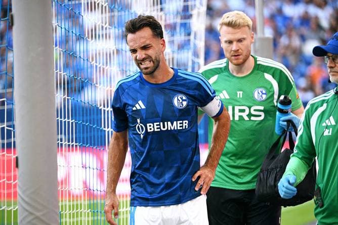 Schalker Schreckmoment bei Klatsche