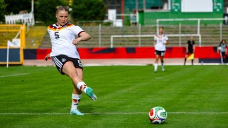 Jella Veit, hier im Trikot der deutschen U23