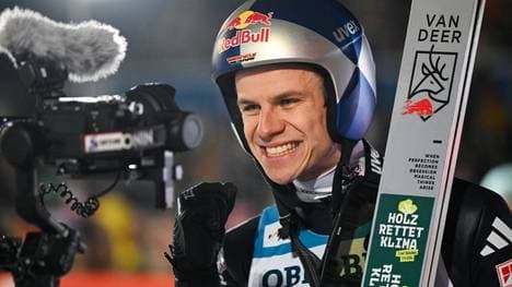 Andreas Wellinger darf sich über eine historische Punktewertung freuen