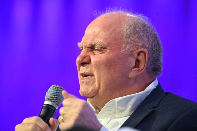 Hoeneß lässt alte Feindschaft wieder aufleben