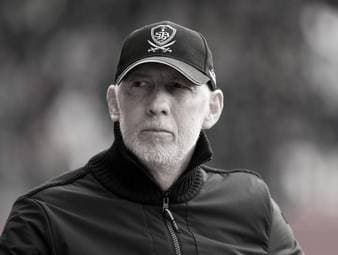 Erstliga-Trainer erliegt Krebsleiden